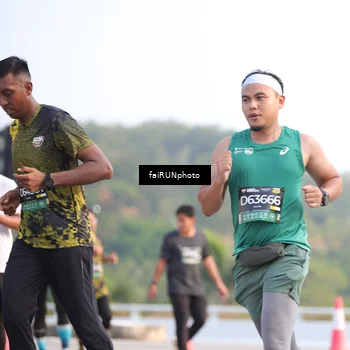 Runner Photo 6558236