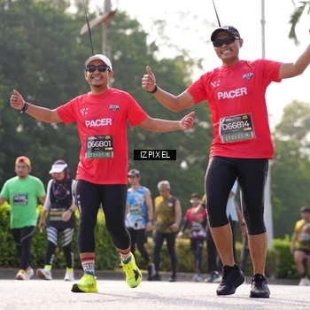 Runner Photo 6558246