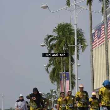 Runner Photo 6558252