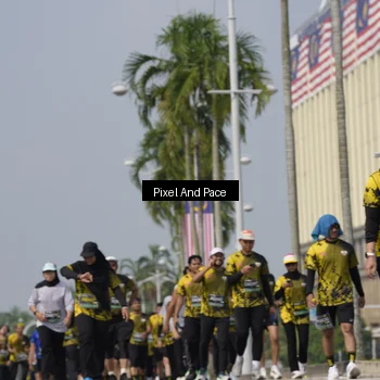 Runner Photo 6558254