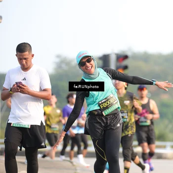 Runner Photo 6558276
