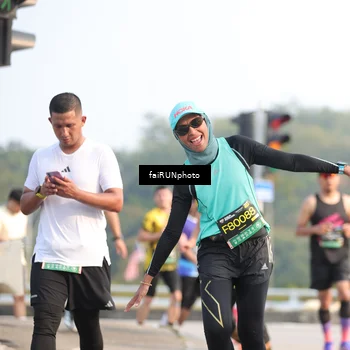 Runner Photo 6558318