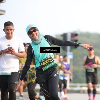 Runner Photo 6558329