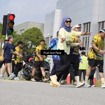 Runner Photo 6558336