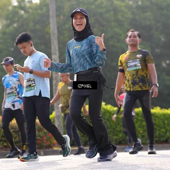 Runner Photo 6558367