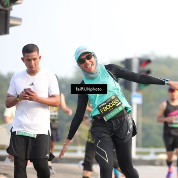 Runner Photo 6558376