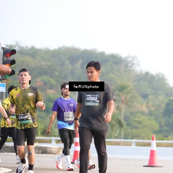 Runner Photo 6558378