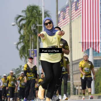 Runner Photo 6558382