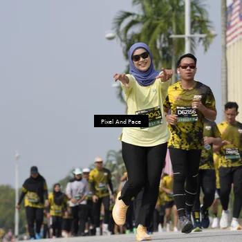 Runner Photo 6558394