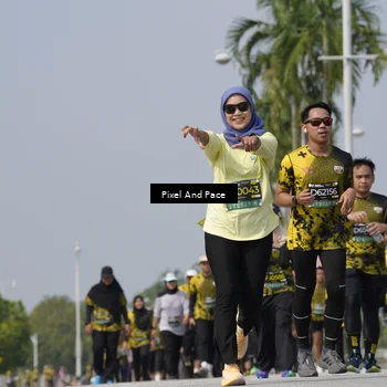 Runner Photo 6558400