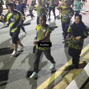 Runner Photo 6558401