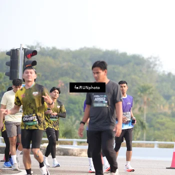 Runner Photo 6558413
