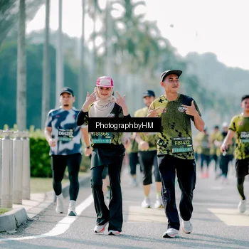 Runner Photo 6558415