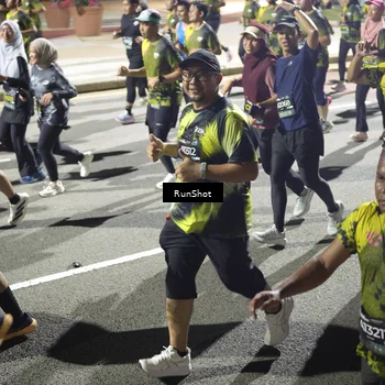 Runner Photo 6558419