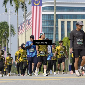 Runner Photo 6558429