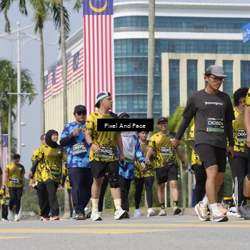 Runner Photo 6558431