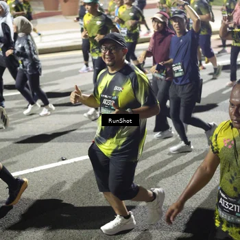 Runner Photo 6558435