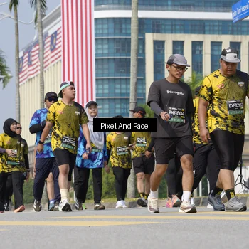 Runner Photo 6558448