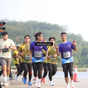 Runner Photo 6558456