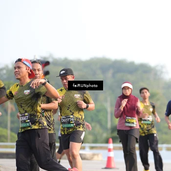 Runner Photo 6558555