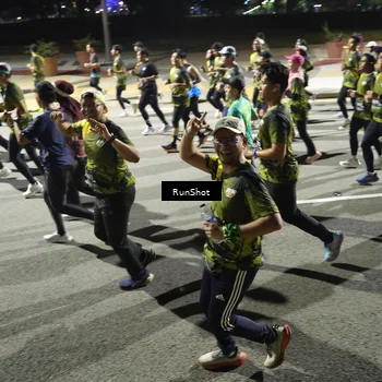 Runner Photo 6558569