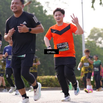 Runner Photo 6558575