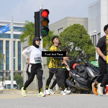Runner Photo 6558578