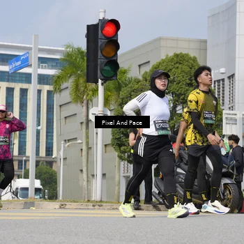 Runner Photo 6558588
