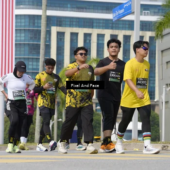 Runner Photo 6558624