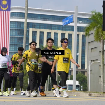 Runner Photo 6558628