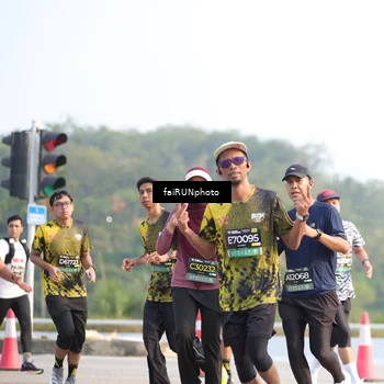 Runner Photo 6558633
