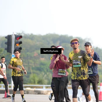 Runner Photo 6558638