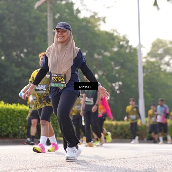 Runner Photo 6558646