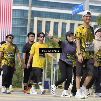 Runner Photo 6558648