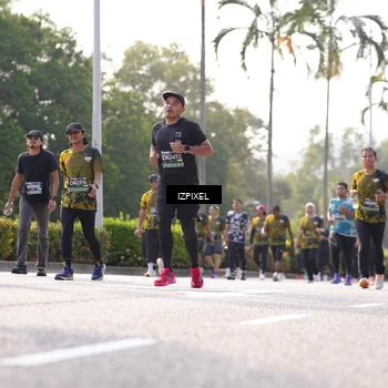 Runner Photo 6558773