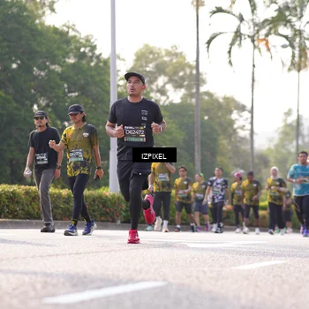 Runner Photo 6558802