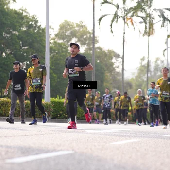 Runner Photo 6558811