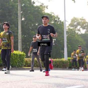 Runner Photo 6558842
