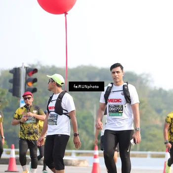 Runner Photo 6558843