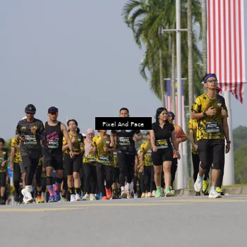 Runner Photo 6558879