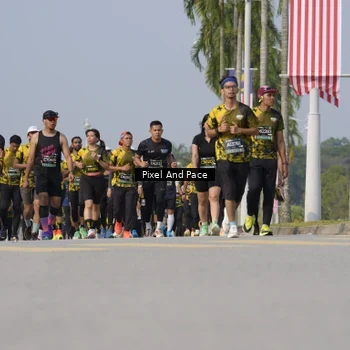Runner Photo 6558890