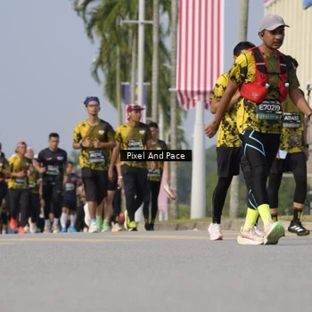 Runner Photo 6558899