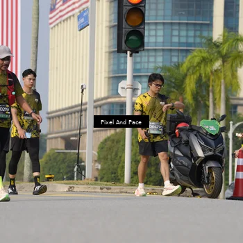 Runner Photo 6558915