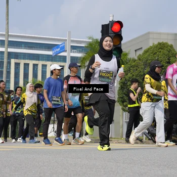 Runner Photo 6558918