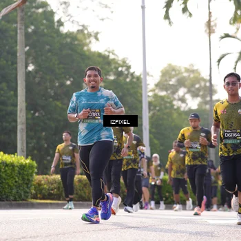 Runner Photo 6558926