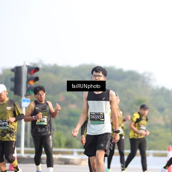 Runner Photo 6558933
