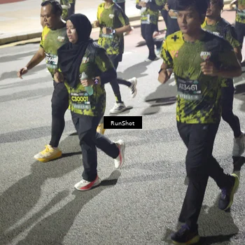 Runner Photo 6558937