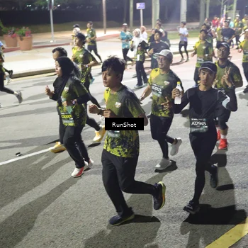 Runner Photo 6558978