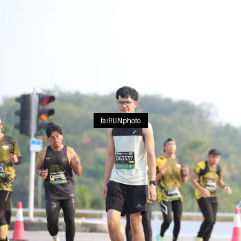 Runner Photo 6558992