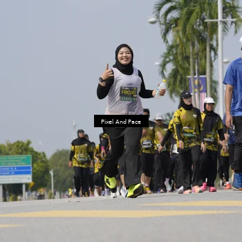 Runner Photo 6559006